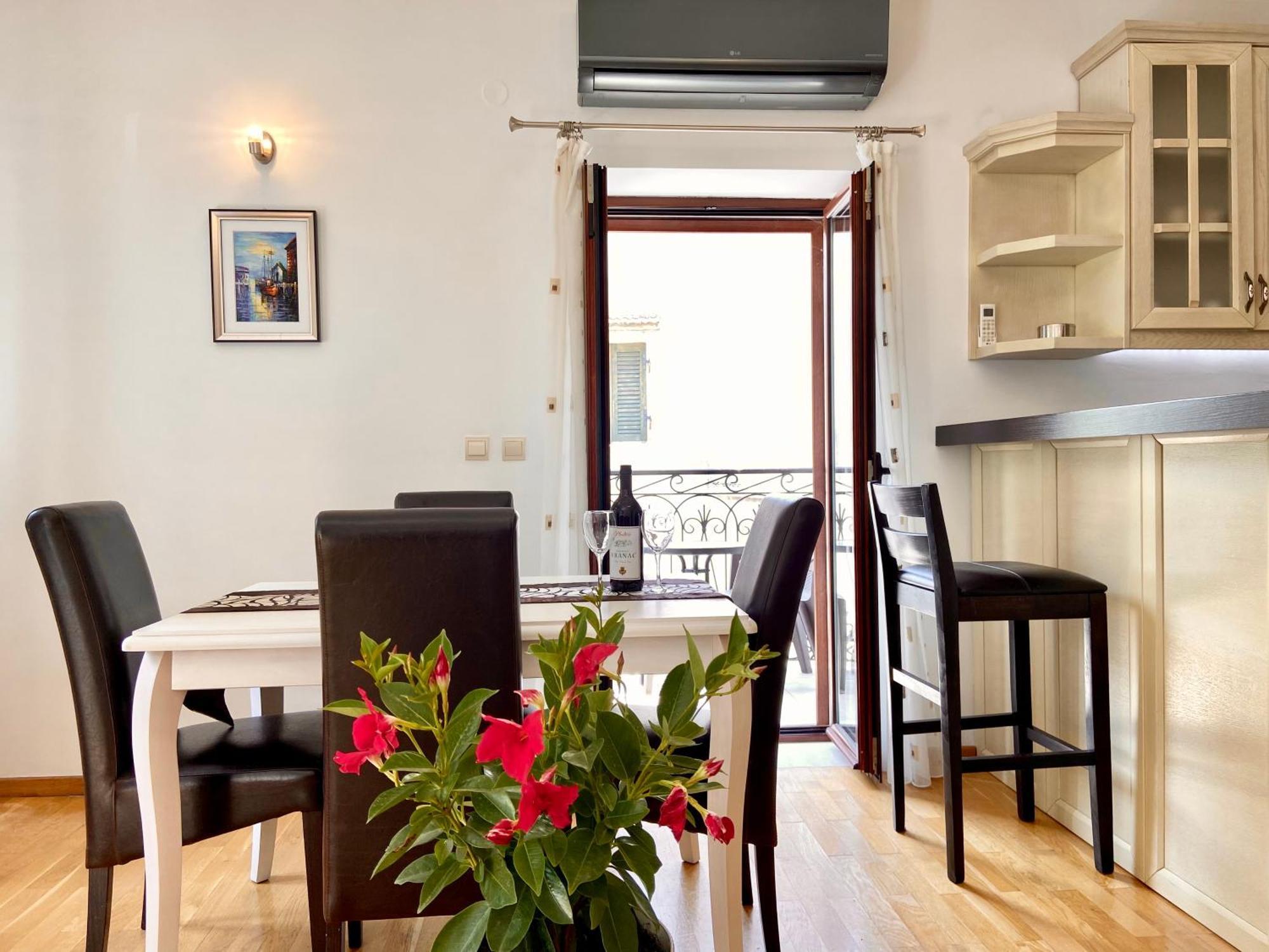 Fiumera Kotor Apartment ภายนอก รูปภาพ