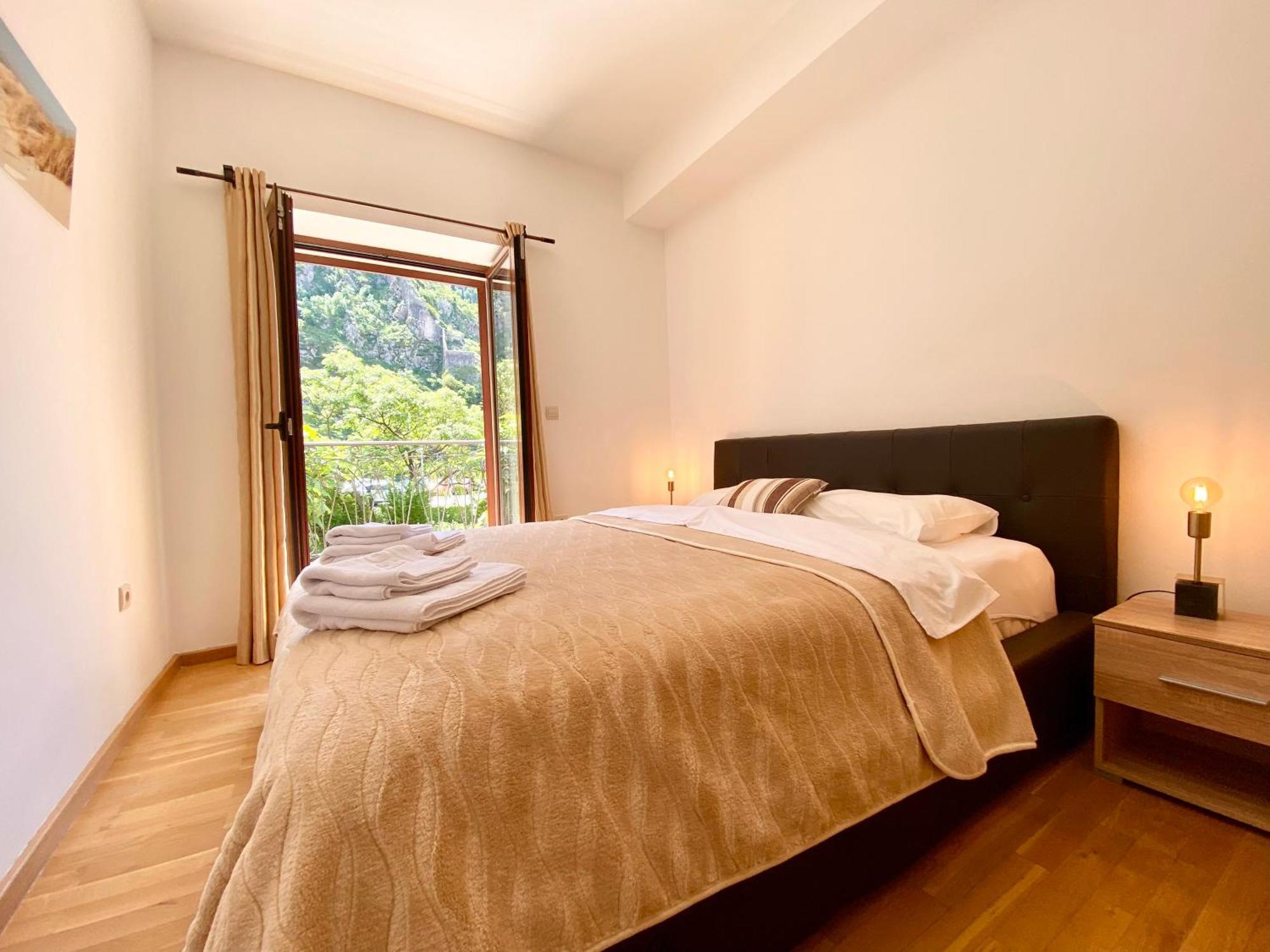 Fiumera Kotor Apartment ภายนอก รูปภาพ