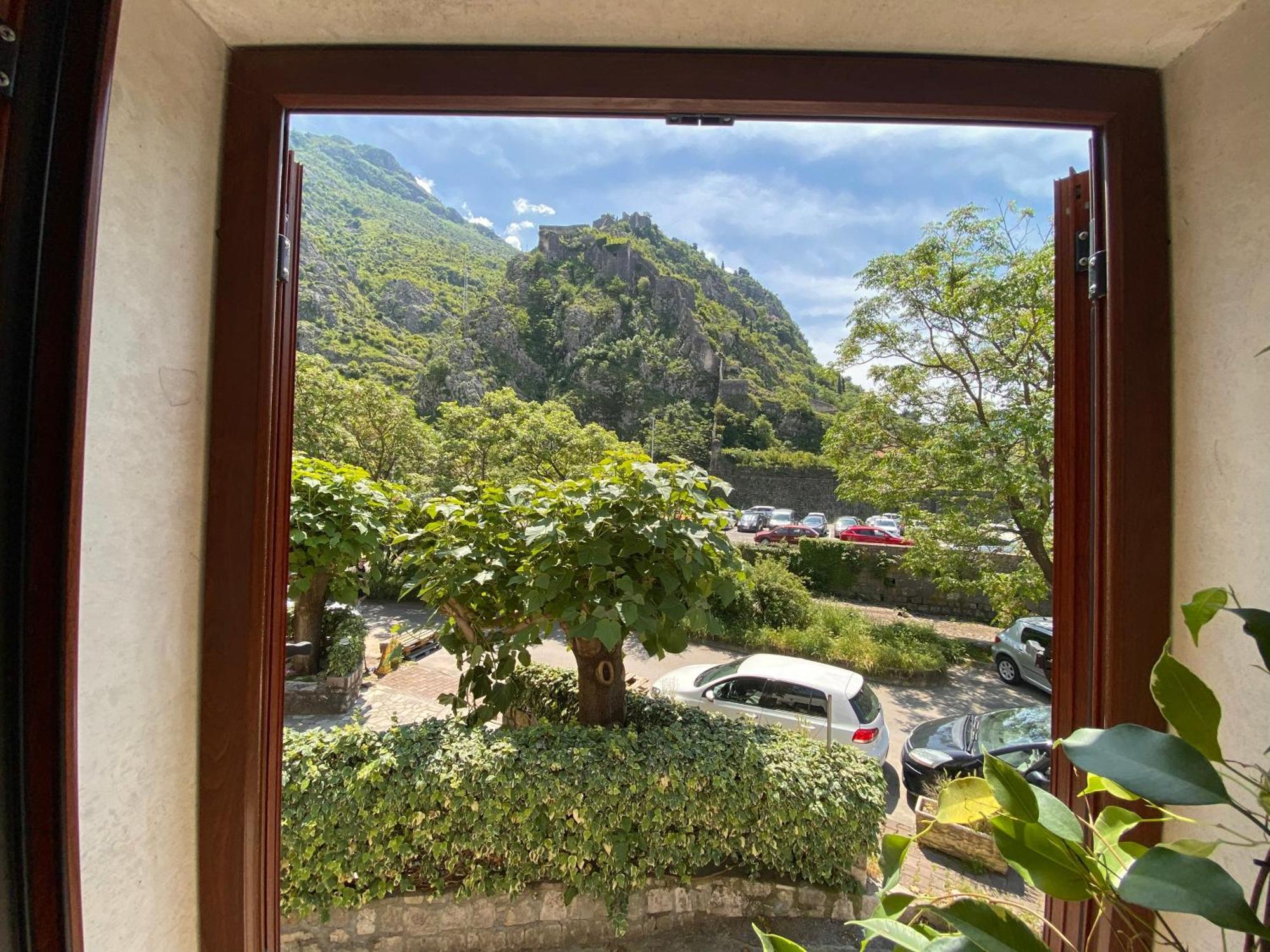 Fiumera Kotor Apartment ภายนอก รูปภาพ